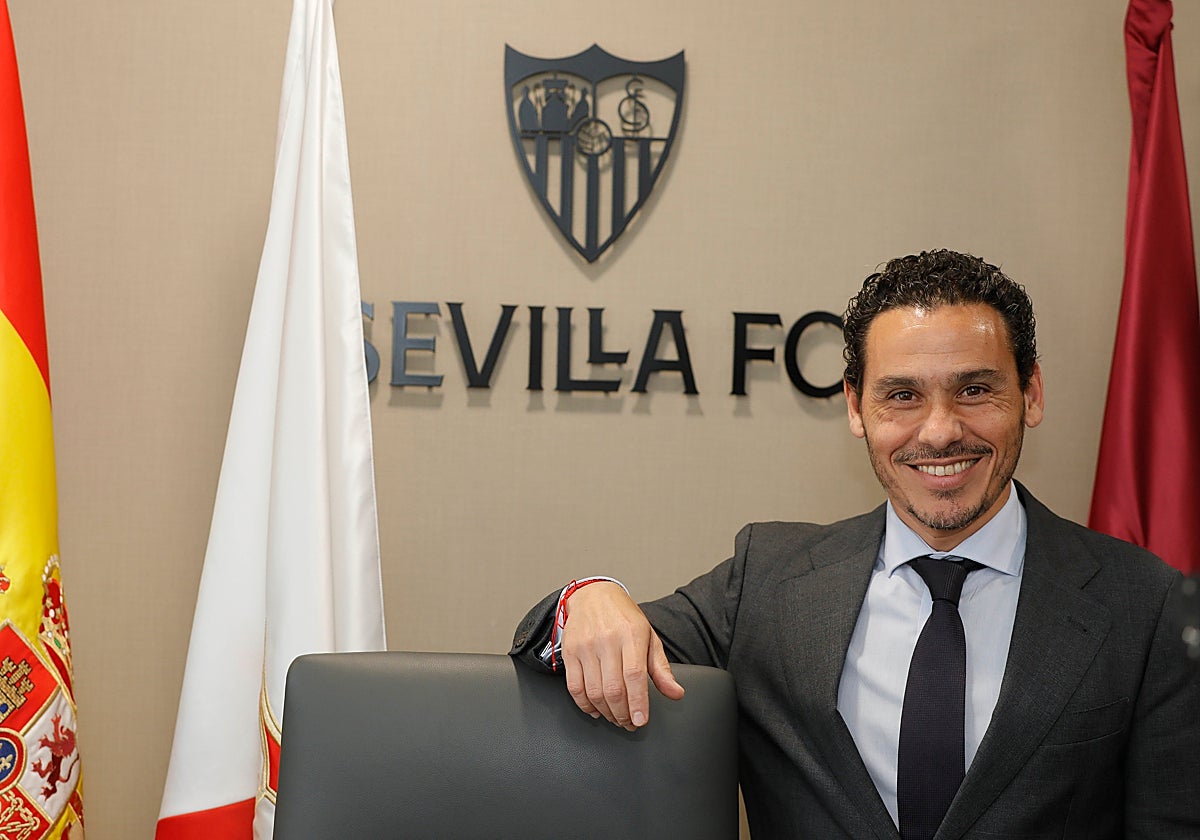 José María Del Nido Carrasco atiende a ABC en su despacho del Ramón Sánchez-Pizjuán