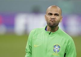 Dani Alves se sienta en el banquillo de la Audiencia por la violación en una discoteca de Barcelona