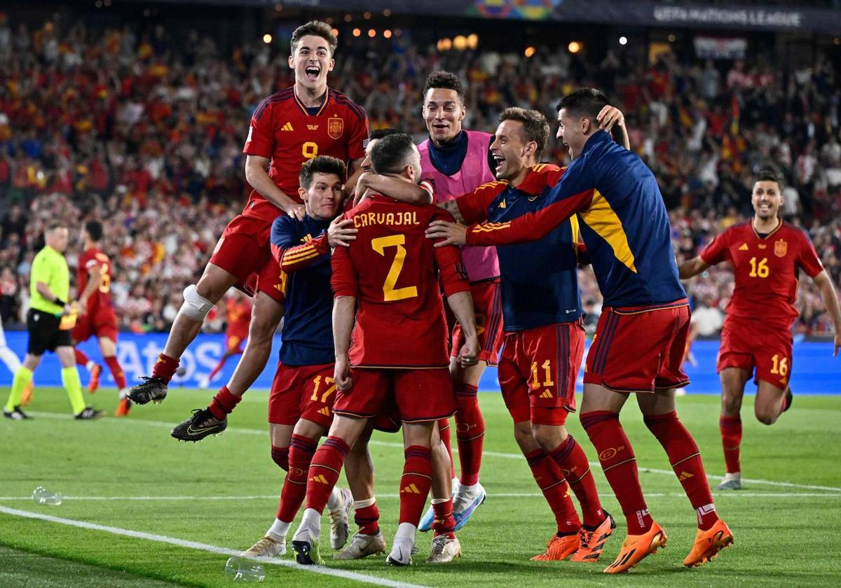 La selección española celebra su título de la Nations League 2022/23