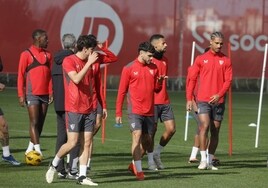 Alineaciones del Sevilla FC - Atlético de Madrid de LaLiga EA Sports 2023-2024: onces y banquillo de suplentes