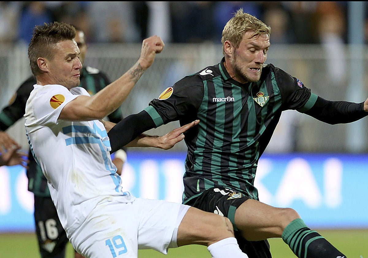 Perquis, en la eliminatoria contra el Rijeka de la 2013-14