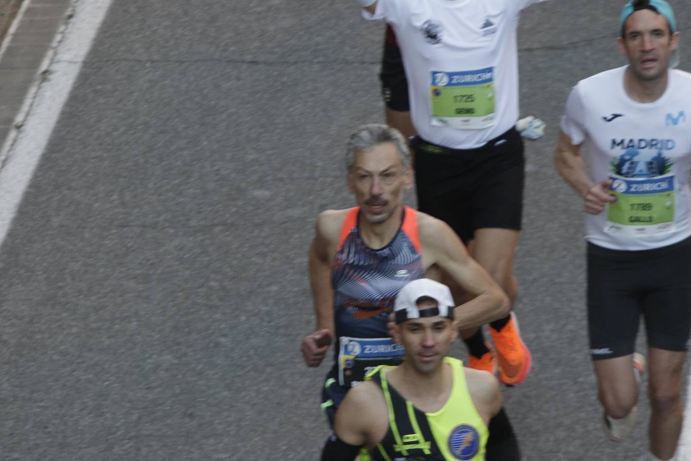 Corredores por el centro histórico de Sevilla