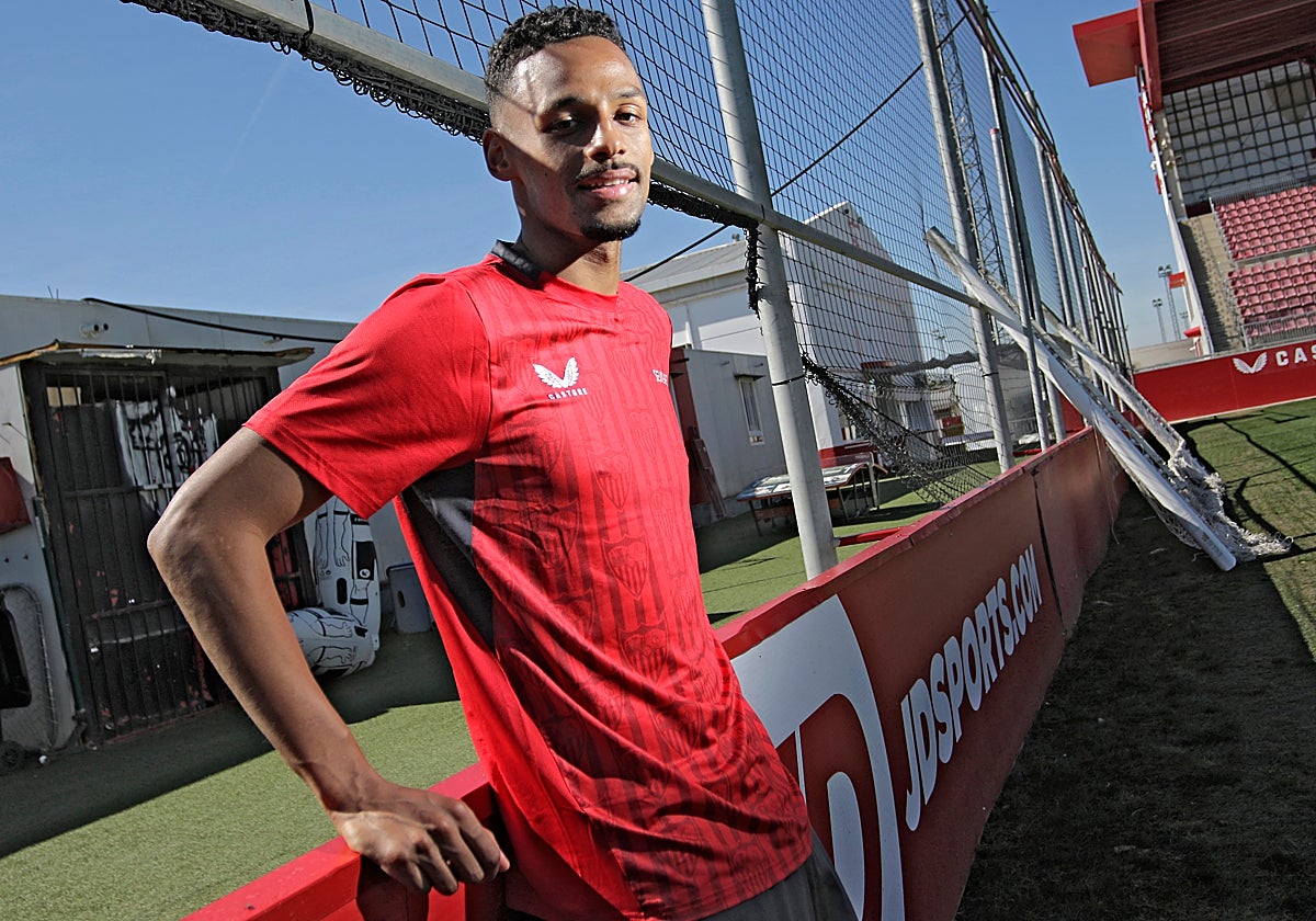 Djibril Sow posa para ABC en la ciudad deportiva