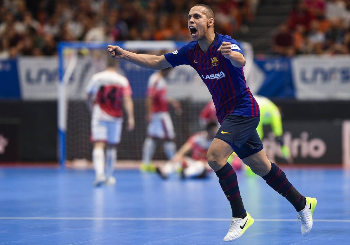 Ferrao, en un partido con el Barcelona