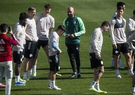 Giráldez cuenta con la cantera para preparar el duelo ante el Sevilla FC