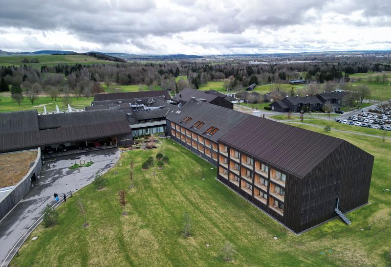 Vista general del hotel de la selección española "Der Oeschberghof" para la próxima Eurocopa de fútbol de 2024 en Alemania, en Donaueschingen, Alemania.