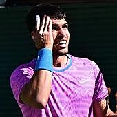 Ni una invasión de abejas ni Zverev pueden con este Alcaraz crecido