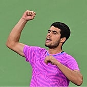 Alcaraz es el antídoto: frena a Sinner y alcanza la final de Indian Wells
