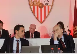 La junta extraordinaria de accionistas del Sevilla FC llega en pleno bache