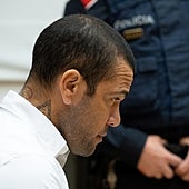 Alves recurre a la familia Neymar para pagar la fianza de un millón de euros y salir de prisión