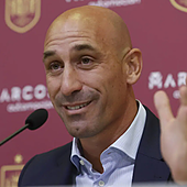 Rubiales elude la detención al estar en República Dominicana: lleva allí desde febrero