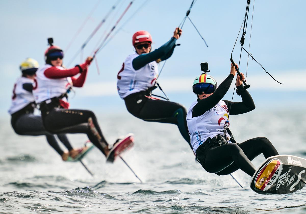 Maeder y Nolot pasan a lo grande a la Medal Series del Europeo de Formula Kite