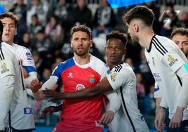 Un Espanyol superado saca un insuficiente empate ante el Burgos