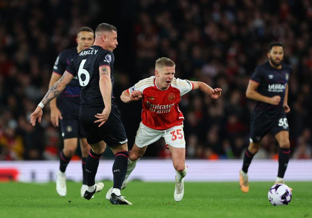 Oleksandr Zinchenko, durante un encuentro de la Premier League entre el Arsenal y el Luton