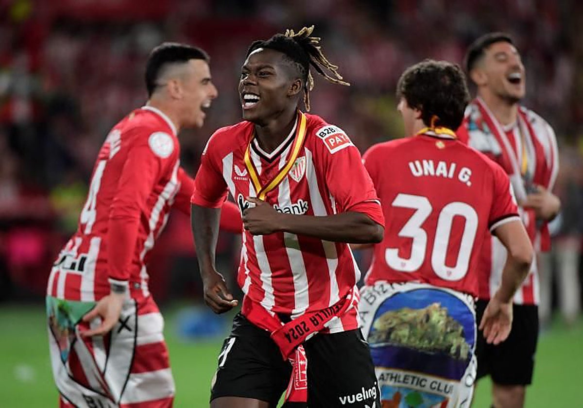 Nico Williams, en las celebraciones del Athletic en La Cartuja