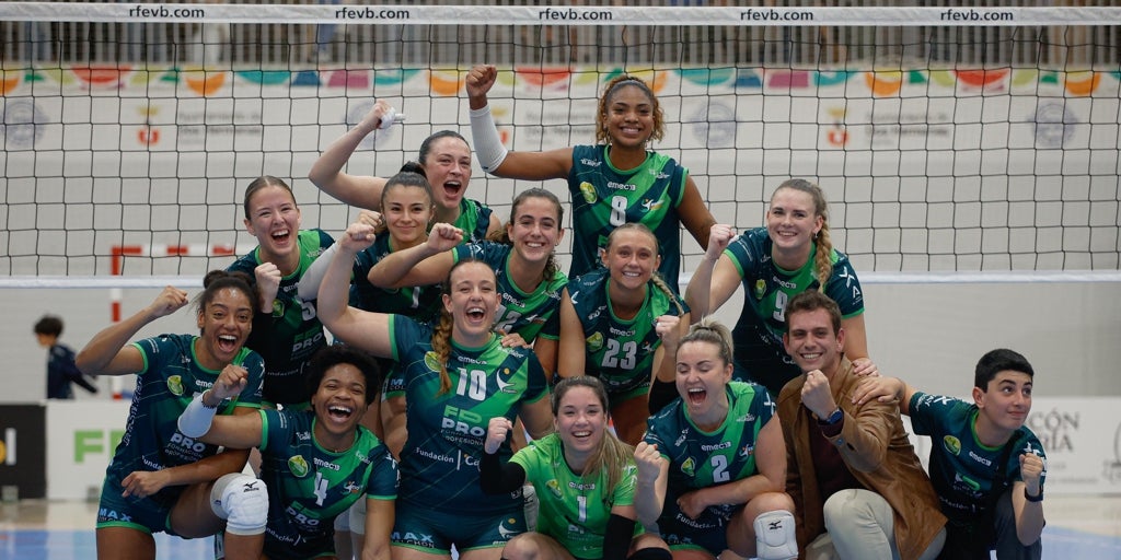 Épica victoria del FP Pro Vóley Cajasol en el estreno de semifinales de Liga