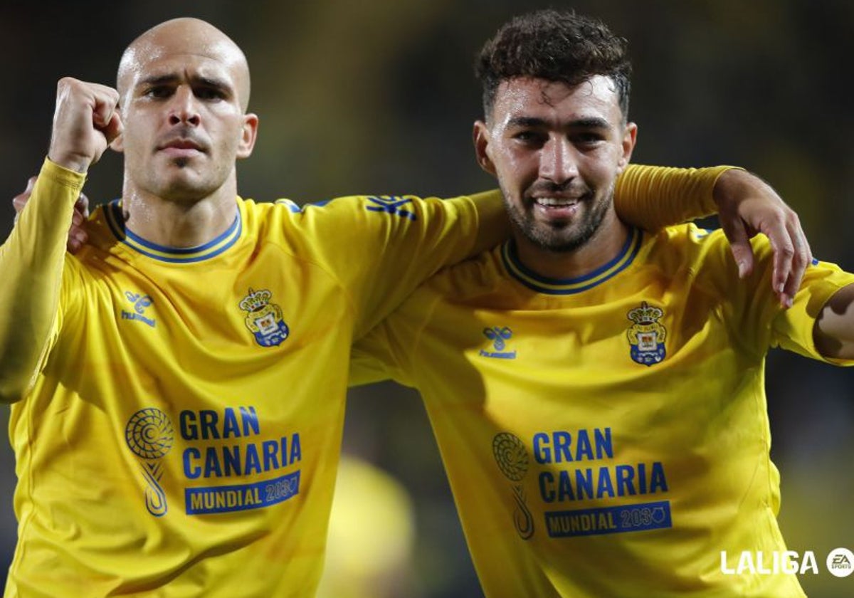 Sandro y Munir celebran un gol de Las Palmas