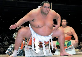 Muere a los 54 años Taro Akebono, el primer gran campeón de sumo nacido fuera de Japón