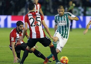 Raúl García se retira: Joaquín y Zubizarreta se mantienen como los jugadores con más partidos en LaLiga