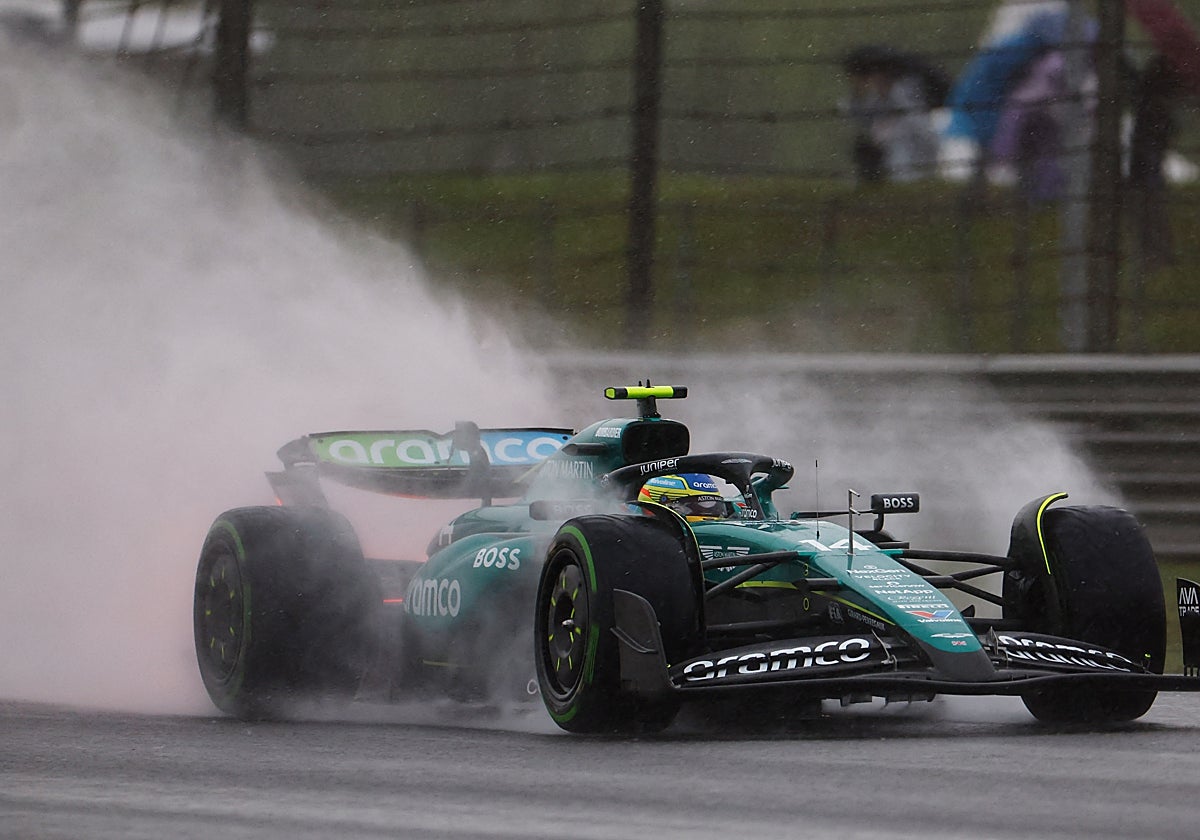 Alonso, en el Aston Martin