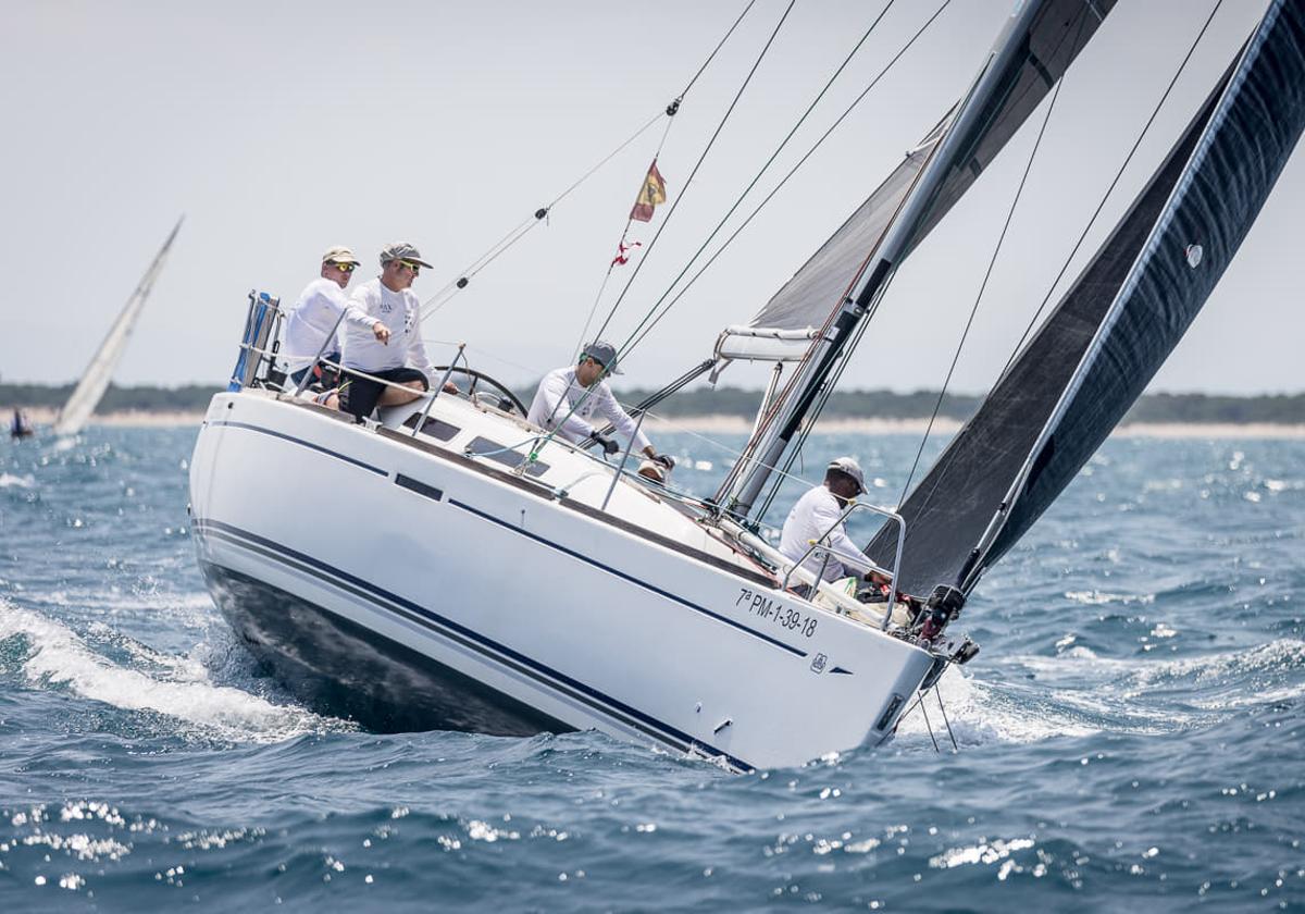 «Dax» ganador absoluto de la I Copa Real Liga Naval