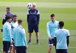 Bellerín, Chimy y Bartra, las únicas ausencias en la convocatoria del Betis para el derbi