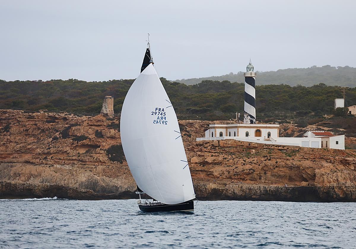 El «Smerit», primero en finalizar la regata de Altura de la PalmaVela tras más de 30 horas de navegación