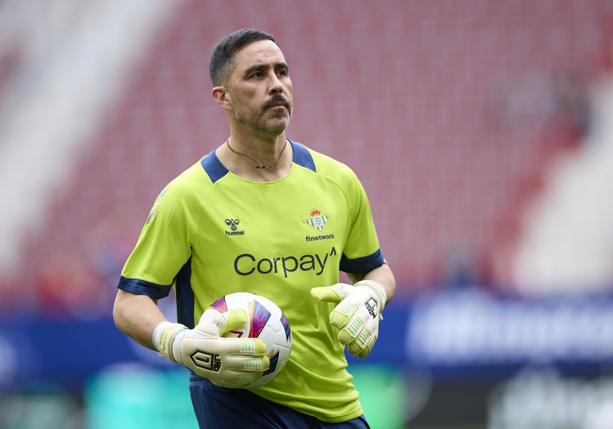 Claudio Bravo confirma que se marcha del Betis