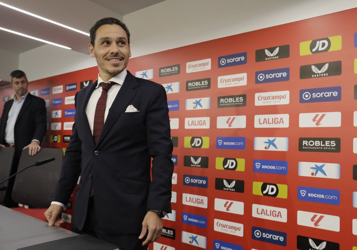 El presidente del Sevilla, José María del Nido Carrasco, durante una rueda de prensa