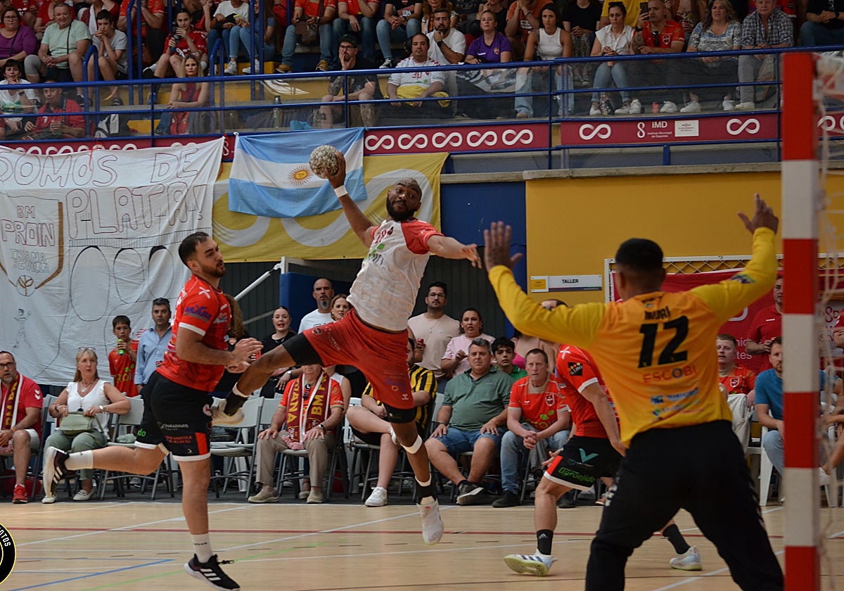 El Proin Balonmano Triana logra el ascenso a División de Honor Plata (36-21)