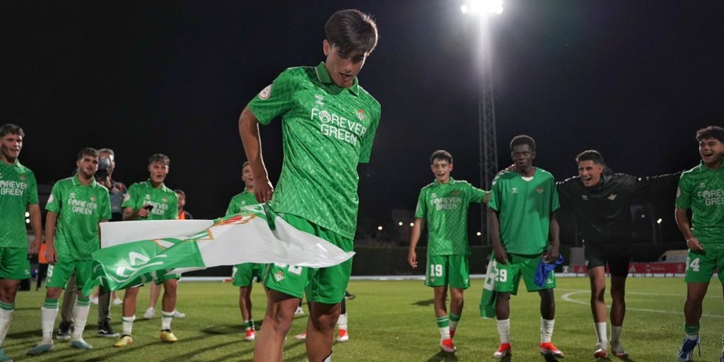La celebración de la Torrea de su hijo Morante transformó la victoria del Betis ante el Sevilla