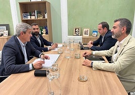 Federación y Junta avanzan en la tramitación de mejoras legales para proteger la caza menor