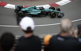 Alonso, sexto en una extraña sesión dominada por Hamilton