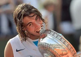 2007, el tercer Roland Garros de Nadal: Borrón y título nuevo tras 81 triunfos seguidos