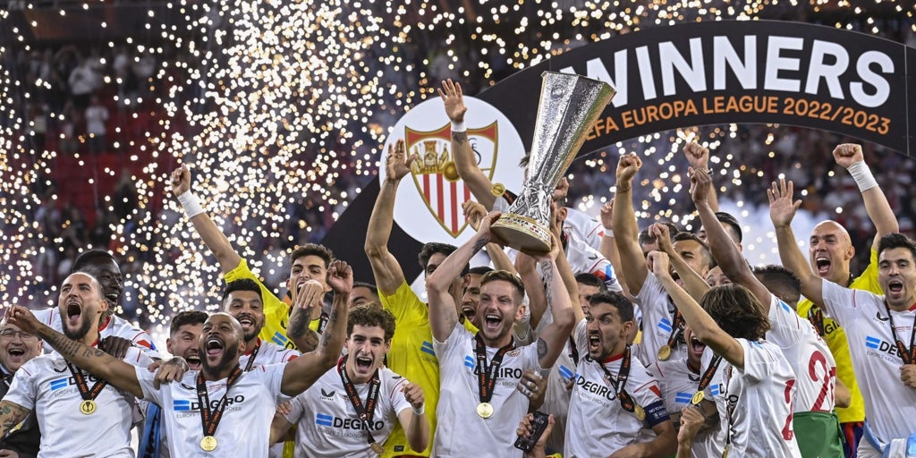 La caída del Sevilla FC un año después de Budapest