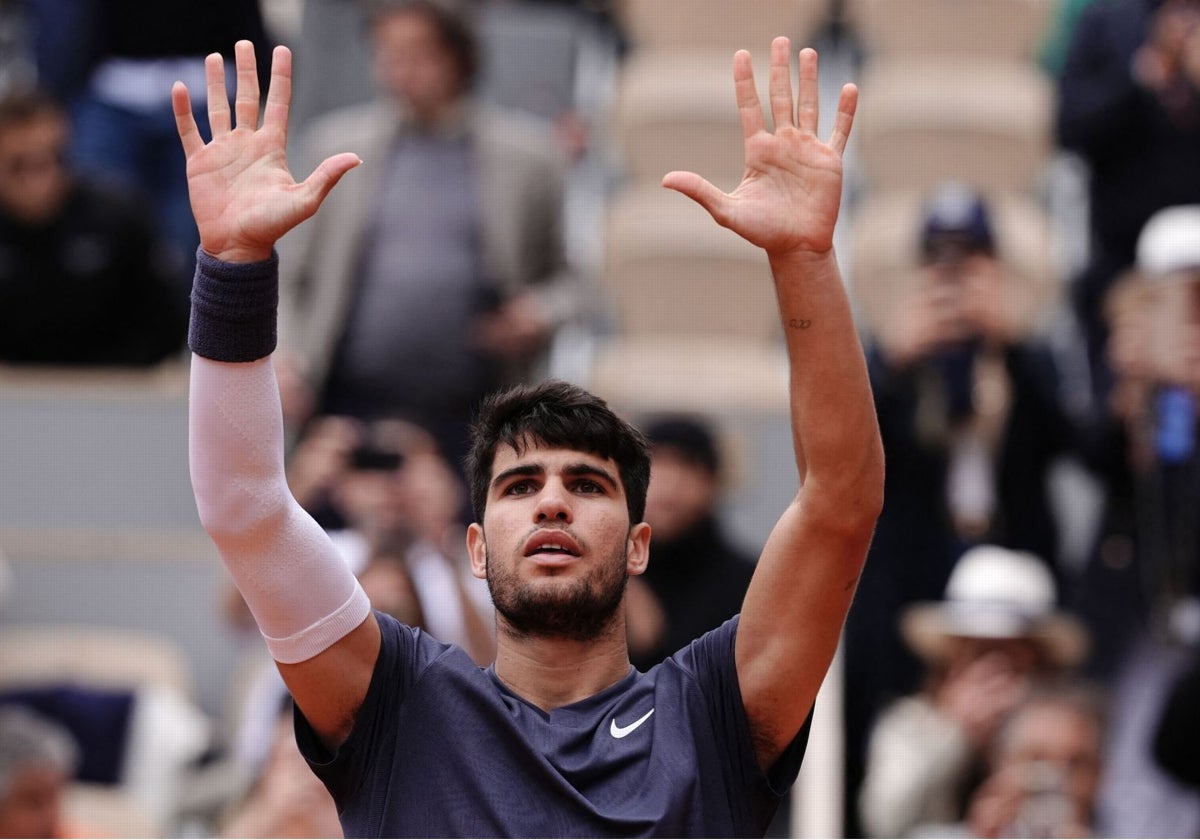 Carlos Alcaraz, tras ganar a Aliassime en los octavos de Roland Garros