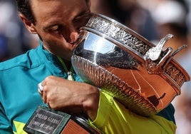 2022, el decimocuarto Roland Garros de Nadal: Un pie dormido, un tobillo roto y un amigo en la final