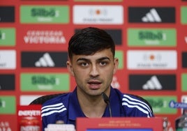 Pedri: «El líder de la selección es el equipo en conjunto»