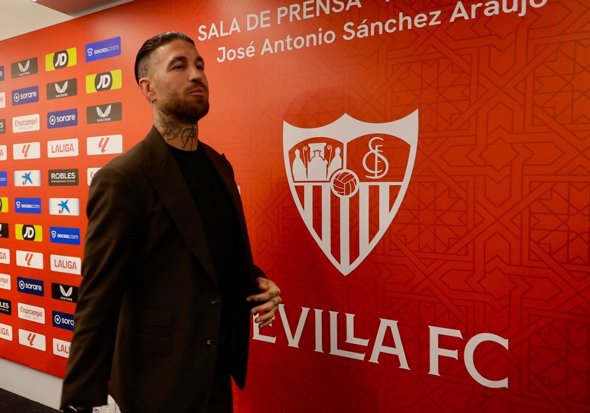 Sergio Ramos, en la sala de prensa del estadio Ramón Sánchez-Pizjuán