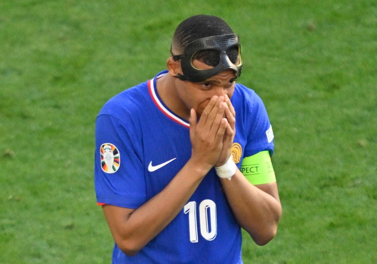 Mbappé, ante Polonia