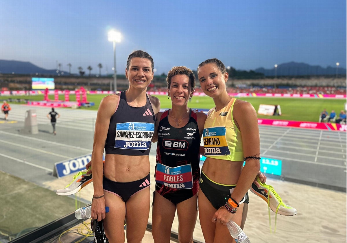 Irene Sánchez-Escribano, Carolina Robles y Marta Serrano