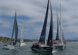 La Ballena de Oro salió de Getxo hacia Donosti