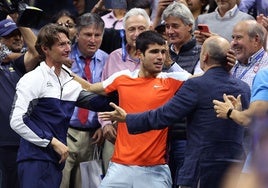 Alcaraz y un pleno en finales de Grand Slam, a la espera de completar el póker en Wimbledon ante Djokovic