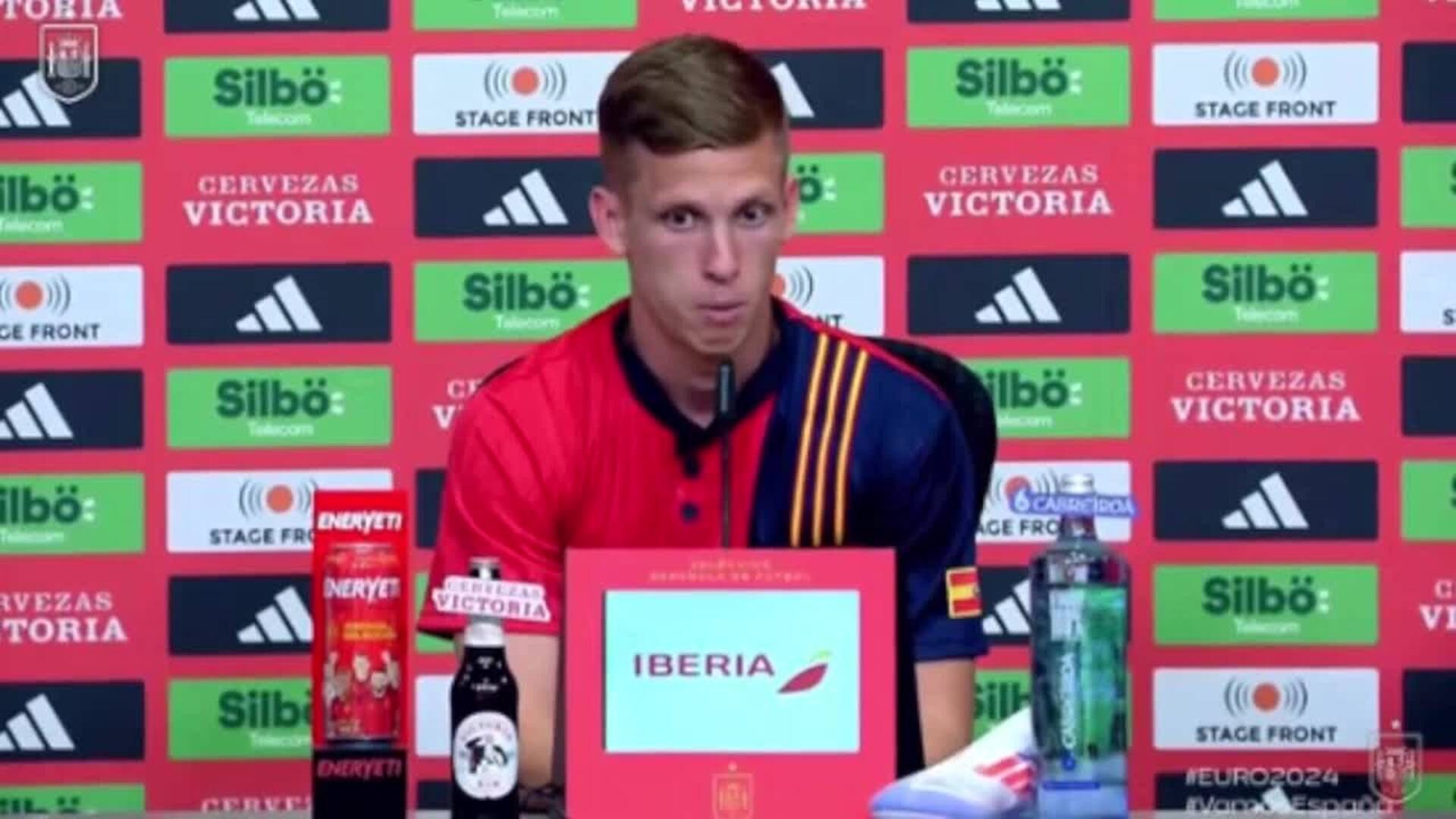Dani Olmo: &quot;Nuestra idea de juego es única, si está funcionando, ¿por qué cambiarla?&quot;