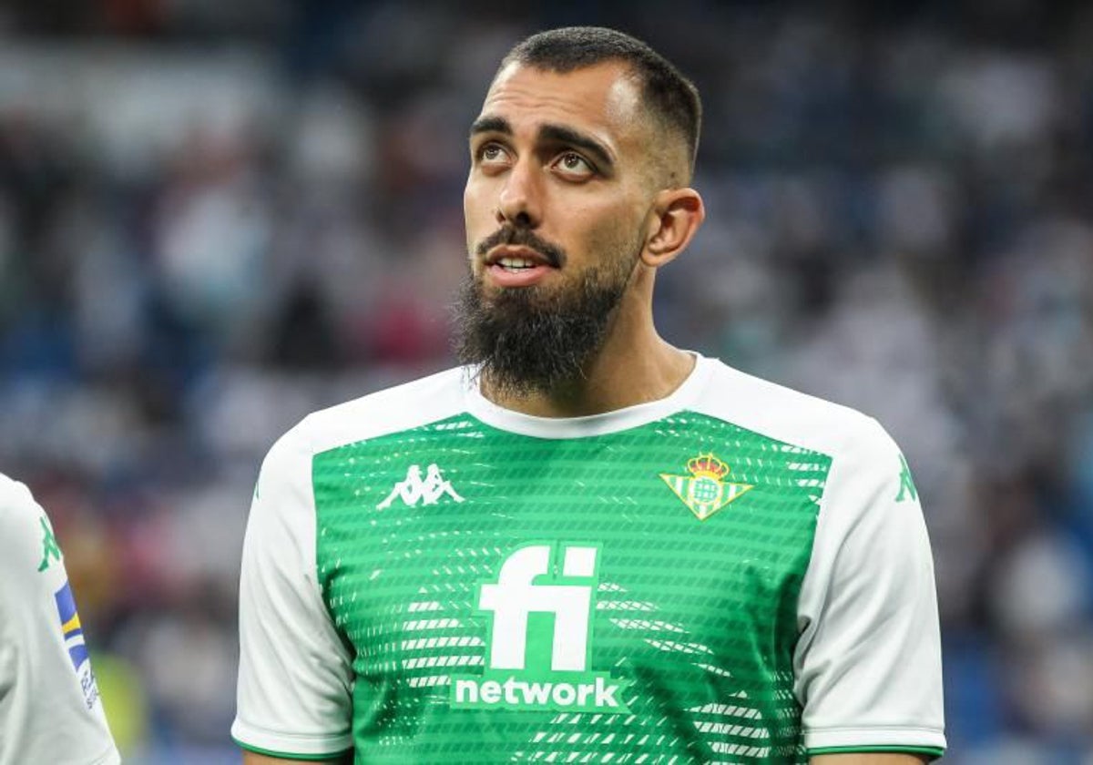 Borja Iglesias en la previa de un partido frente al Real Madrid