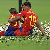 Ni española ni catalana: La bandera con la que Lamine Yamal celebró sobre el campo la Eurocopa