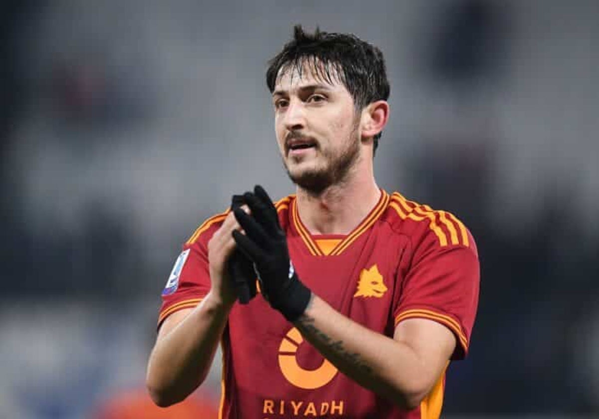 Sardar Azmoun, en un partido con la Roma