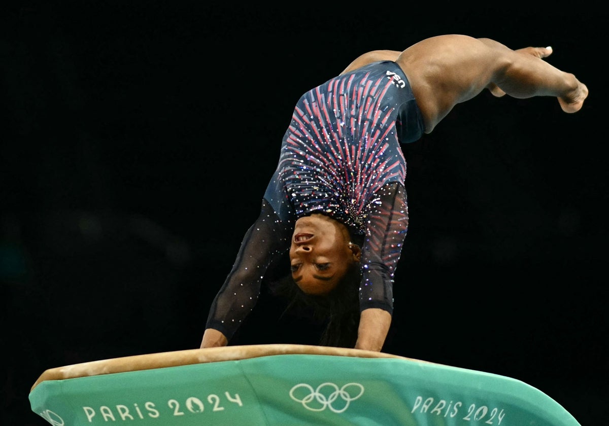 Simone Biles, durante una sesión de entrenamiento