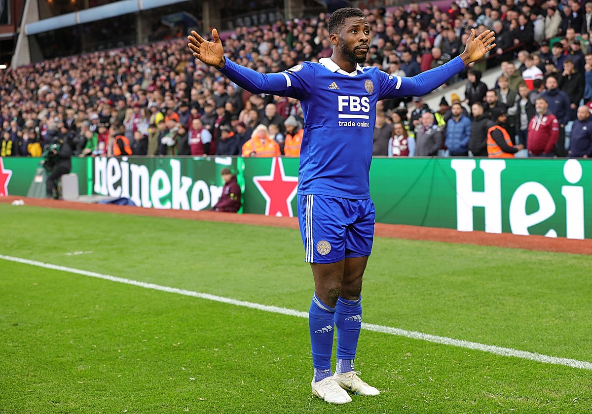 Kelechi Iheanacho celebra un gol con el Leicester City