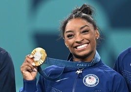 ¿Cuánto mide Simone Biles? La altura de la gimnasta estrella de los Juegos Olímpicos de París 2024